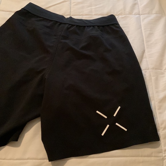 Ten thousand black shorts. Boys XS - Picture 3 of 5